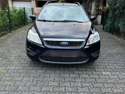 Schwarz Gebraucht 2010 Ford Focus Kombi | 1.600 € (Superpreis)