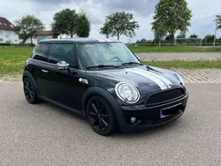 Schwarz Gebraucht 2010 Mini Cooper Kleinwagen | 3.800 € (Etwas zu teuer)