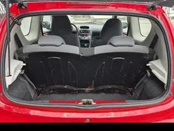 Rot Gebraucht 2010 Peugeot 107 Kleinwagen | 2.000 € (Fairer Preis)