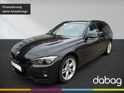 Black sapphire metallic Gebraucht 2019 BMW 320 M Sport Kombi | 22.490 € (Fairer Preis)