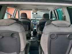Silber Gebraucht 2002 Peugeot 807 Van / Kleinbus | 600 €