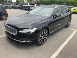 Onyx black Gebraucht 2023 Volvo V90 Plus Kombi | 37.975 €