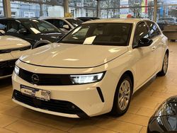 Weiß lack weiss banquise/typ aussenverkl Gebraucht 2023 Opel Astra Business Limousine | 16.500 € (Fairer Preis)