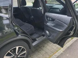 Schwarz Gebraucht 2016 Nissan X-Trail SUV | 9.999 € (Fairer Preis)