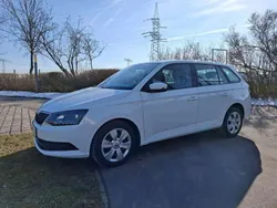 Weiß Gebraucht 2015 Skoda Fabia Plus Edition Kombi | 5.500 € (Fairer Preis)