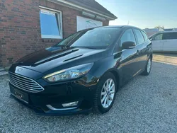 Schwarz Gebraucht 2017 Ford Focus Titanium Kombi | 8.599 € (Guter Preis)