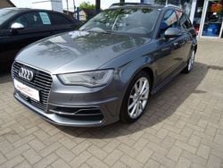 Grau Gebraucht 2016 Audi A3 Sportback e-tron Ambition Limousine | 13.960 € (Superpreis)