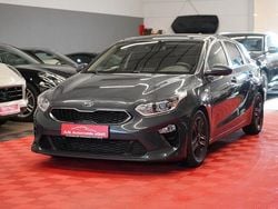 Grau Gebraucht 2018 Kia Ceed Kleinwagen | 11.950 € (Guter Preis)