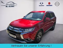 Rot Gebraucht 2018 Mitsubishi Outlander Edition SUV | 19.970 € (Fairer Preis)