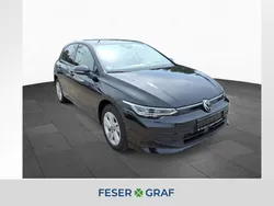 Grenadillschwarz metallic Gebraucht 2024 VW Golf VIII Life Limousine | 27.490 € (Fairer Preis)