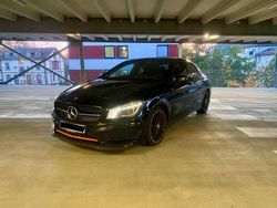 Schwarz Gebraucht 2016 Mercedes CLA250 AMG line Limousine | 21.000 € (Etwas zu teuer)