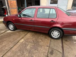 Violet Gebraucht 1993 VW Vento Limousine | 1.999 €