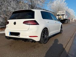 Weiß Gebraucht 2019 VW Golf VII R Kleinwagen | 32.950 €