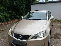 Gelb Gebraucht 2006 Lexus IS250 Luxury Line Limousine | 12.000 € (Etwas zu teuer)