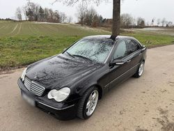 Schwarz Gebraucht 2002 Mercedes C220 Kombi | 3.700 € (Teuer)