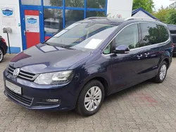 Night blue Gebraucht 2016 VW Sharan Comfortline Van / Kleinbus | 14.650 € (Fairer Preis)
