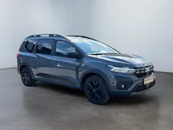 Städtisches grau Gebraucht 2023 Dacia Jogger Extreme Van / Kleinbus | 22.900 € (Guter Preis)