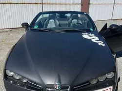 Schwarz Gebraucht 2010 Alfa Romeo Spider Cabrio | 11.900 € (Fairer Preis)