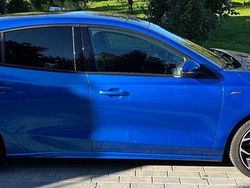Blau Gebraucht 2019 Ford Focus ST-Line Limousine | 21.000 € (Teuer)