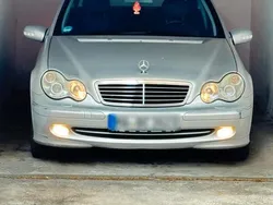 Silber Gebraucht 2004 Mercedes C200 Sport Limousine | 4.200 € (Fairer Preis)