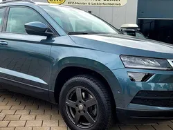 Quarzgrau metallic Gebraucht 2018 Skoda Karoq Style SUV | 19.950 € (Guter Preis)