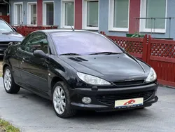 Schwarz Gebraucht 2001 Peugeot 206 CC Cabrio | 970 € (Fairer Preis)