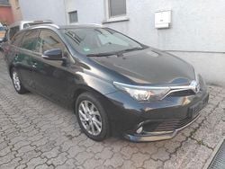 Schwarz Gebraucht 2016 Toyota Auris Touring Sports Edition-S Kombi | 6.888 € (Guter Preis)