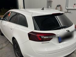 Weiß Gebraucht 2015 Opel Insignia Kombi | 6.999 € (Fairer Preis)