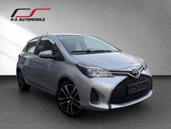 Silber Gebraucht 2015 Toyota Yaris Comfort Limousine | 10.770 € (Fairer Preis)