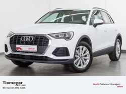 Weiß Gebraucht 2022 Audi Q3 Business SUV | 27.480 € (Guter Preis)