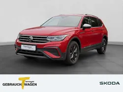Rot Gebraucht 2024 VW Tiguan Allspace Move SUV | 34.960 € (Guter Preis)