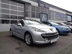 Grau Gebraucht 2008 Peugeot 207 CC Sport Cabrio | 3.490 € (Fairer Preis)