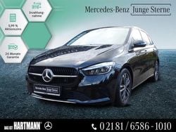 Kosmosschwarz metallic Gebraucht 2024 Mercedes B180 Progressive Van / Kleinbus | 30.900 € (Guter Preis)