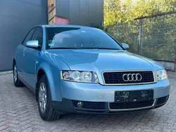 Silber Gebraucht 2001 Audi A4 Limousine | 3.200 € (Etwas zu teuer)