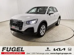 Gletscherweiß metallic Gebraucht 2022 Audi Q2 Comfort SUV | 18.929 € (Guter Preis)