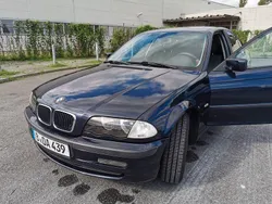Blau Gebraucht 2000 BMW 318 Sport Line Limousine | 2.440 € (Fairer Preis)