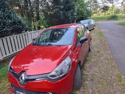 Rot Gebraucht 2013 Renault Clio IV Kleinwagen | 4.750 € (Guter Preis)