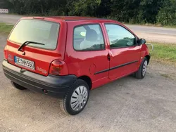 Rot Gebraucht 2003 Renault Twingo Kleinwagen | 1.350 € (Fairer Preis)