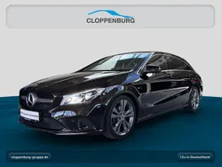 Schwarz Gebraucht 2017 Mercedes CLA220 Shooting Brake Urban Kombi | 19.480 € (Fairer Preis)