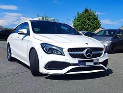 Weiß Gebraucht 2019 Mercedes CLA180 Shooting Brake AMG Kombi | 21.800 €