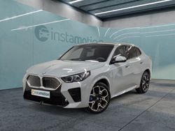 Grau Gebraucht 2024 BMW iX2 M Sport SUV | 56.750 € (Etwas zu teuer)