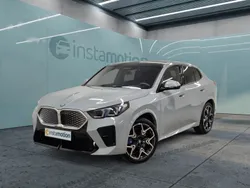 Grau Gebraucht 2024 BMW iX2 M Sport SUV | 56.750 €
