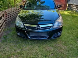 Schwarz Gebraucht 2008 Opel Signum Kombi | 2.500 €