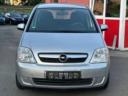 Silber Gebraucht 2006 Opel Meriva Edition Van / Kleinbus | 2.498 € (Fairer Preis)
