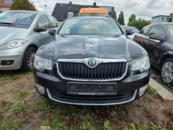 Schwarz Gebraucht 2011 Skoda Superb Family Kombi | 5.500 € (Etwas zu teuer)