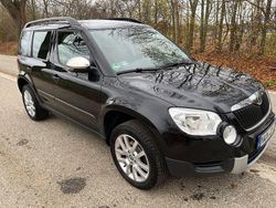 Schwarz Gebraucht 2013 Skoda Yeti Plus Edition SUV | 9.499 € (Fairer Preis)