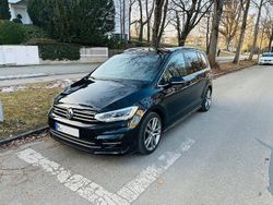 Schwarz Gebraucht 2016 VW Touran Highline Van / Kleinbus | 18.900 € (Fairer Preis)