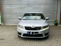 Silber Gebraucht 2017 Skoda Octavia RS Kombi | 15.900 € (Guter Preis)