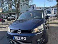 Blau Gebraucht 2013 VW Touran Life Van / Kleinbus | 7.999 € (Fairer Preis)