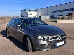Grau Gebraucht 2020 Mercedes A200 Limousine | 21.000 € (Fairer Preis)